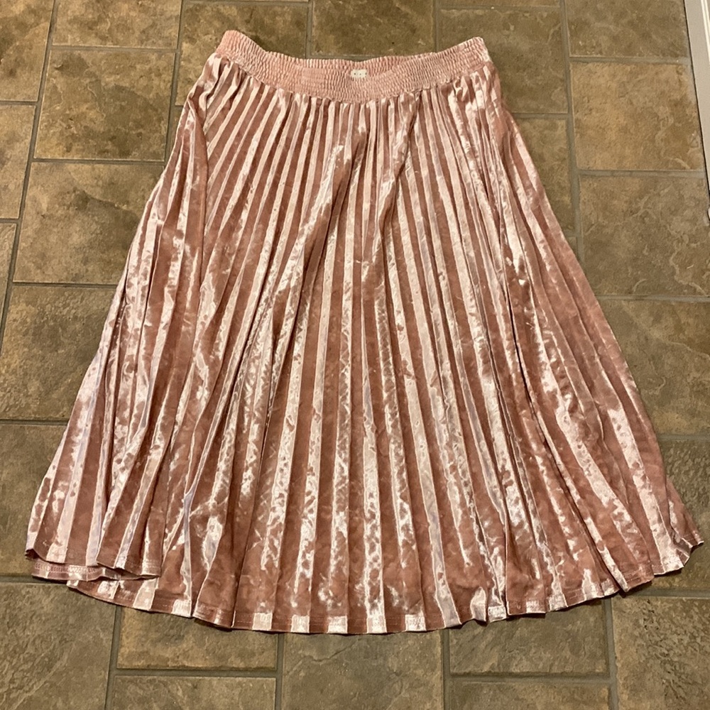 A New Day Pink Velvet skirt pleated